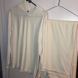 GAP Body Velour Jacket (XL) & pants (M)